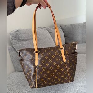 ❤️Louis Vuitton❤️ totally PM in monogram